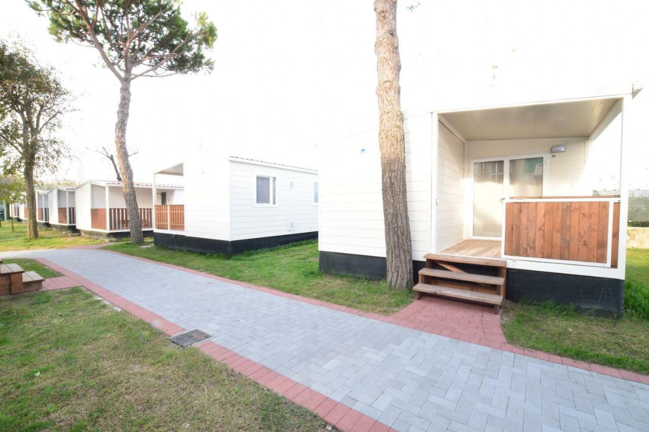 Villa Al Mare Camping - 4 Stelle Cavallino-Treporti Exteriör bild
