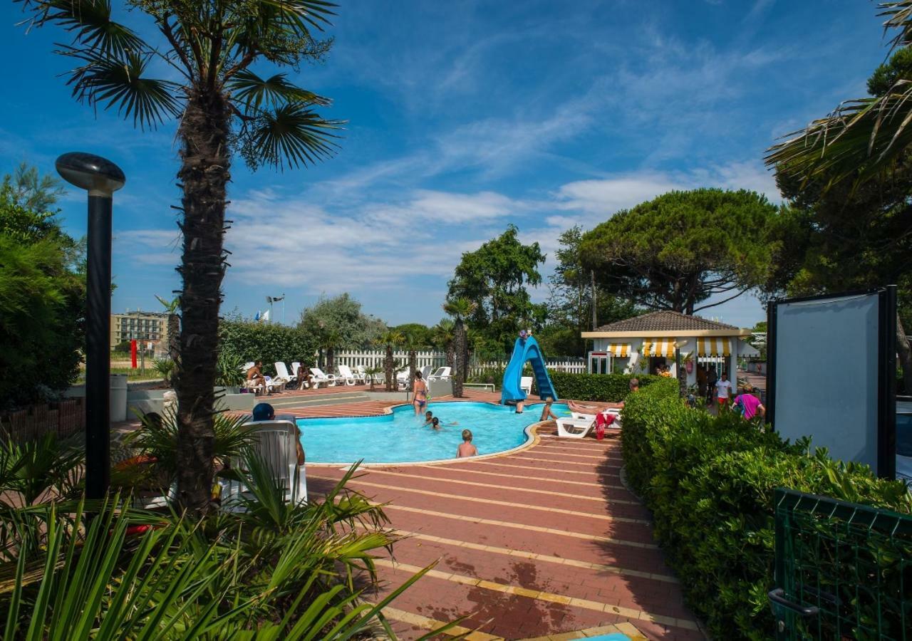 Villa Al Mare Camping - 4 Stelle Cavallino-Treporti Exteriör bild